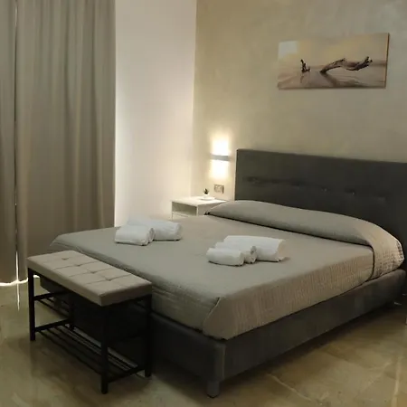 Bed & Breakfast My House *